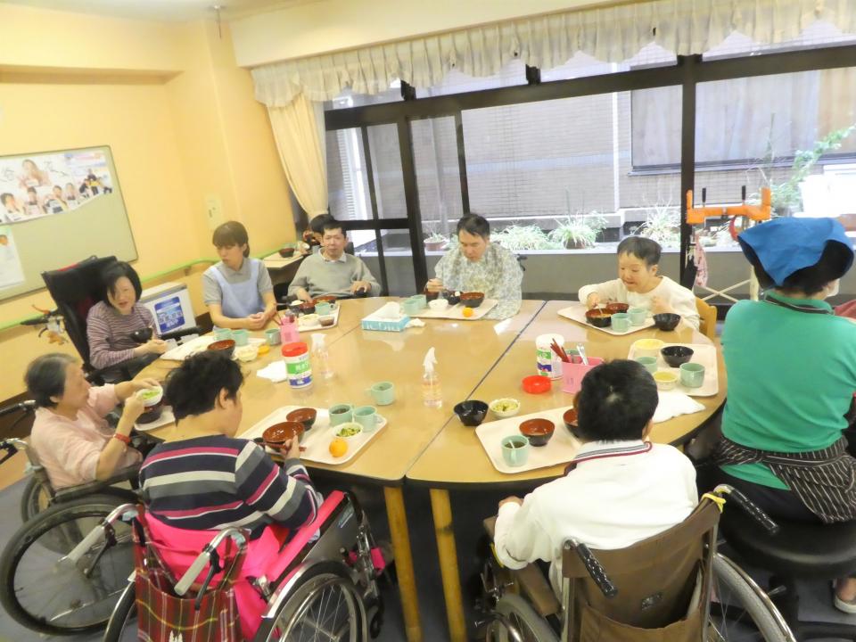 「みんなの花壇」さつま芋ご飯できました！