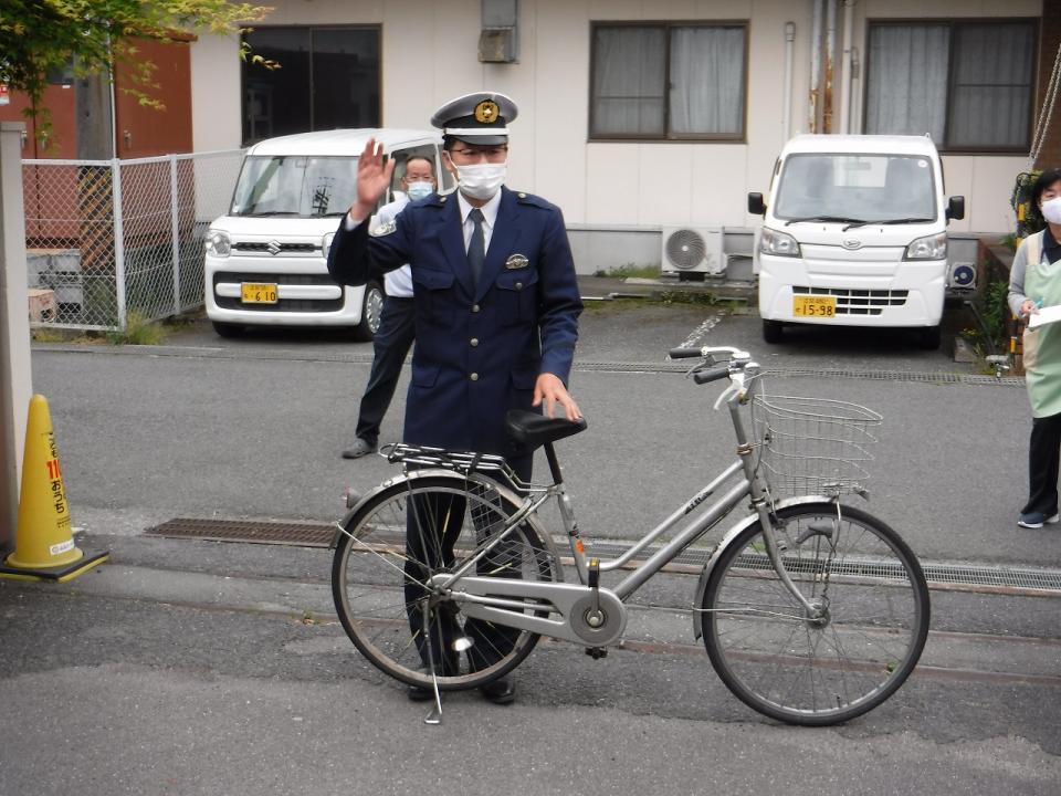 交通安全教室を開催しました（さかやか荘）