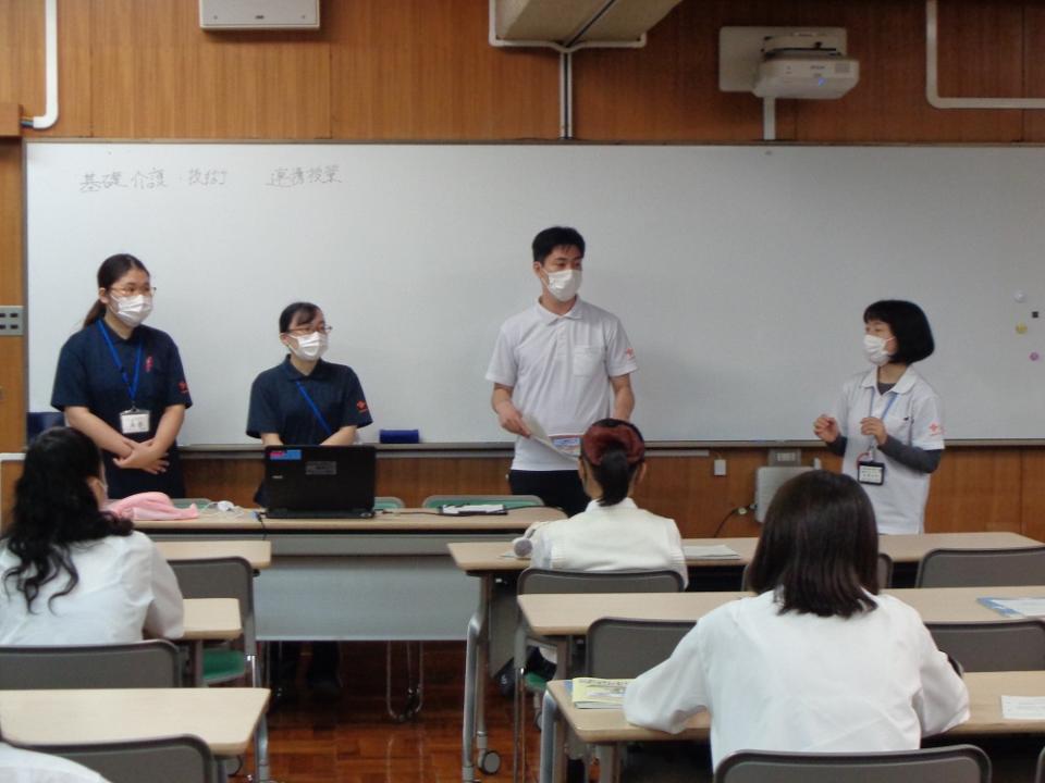 地域の高校で講義をしました。(リベルテ)