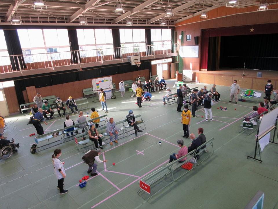 東部包括フリースクールボッチャ大会開催しました！