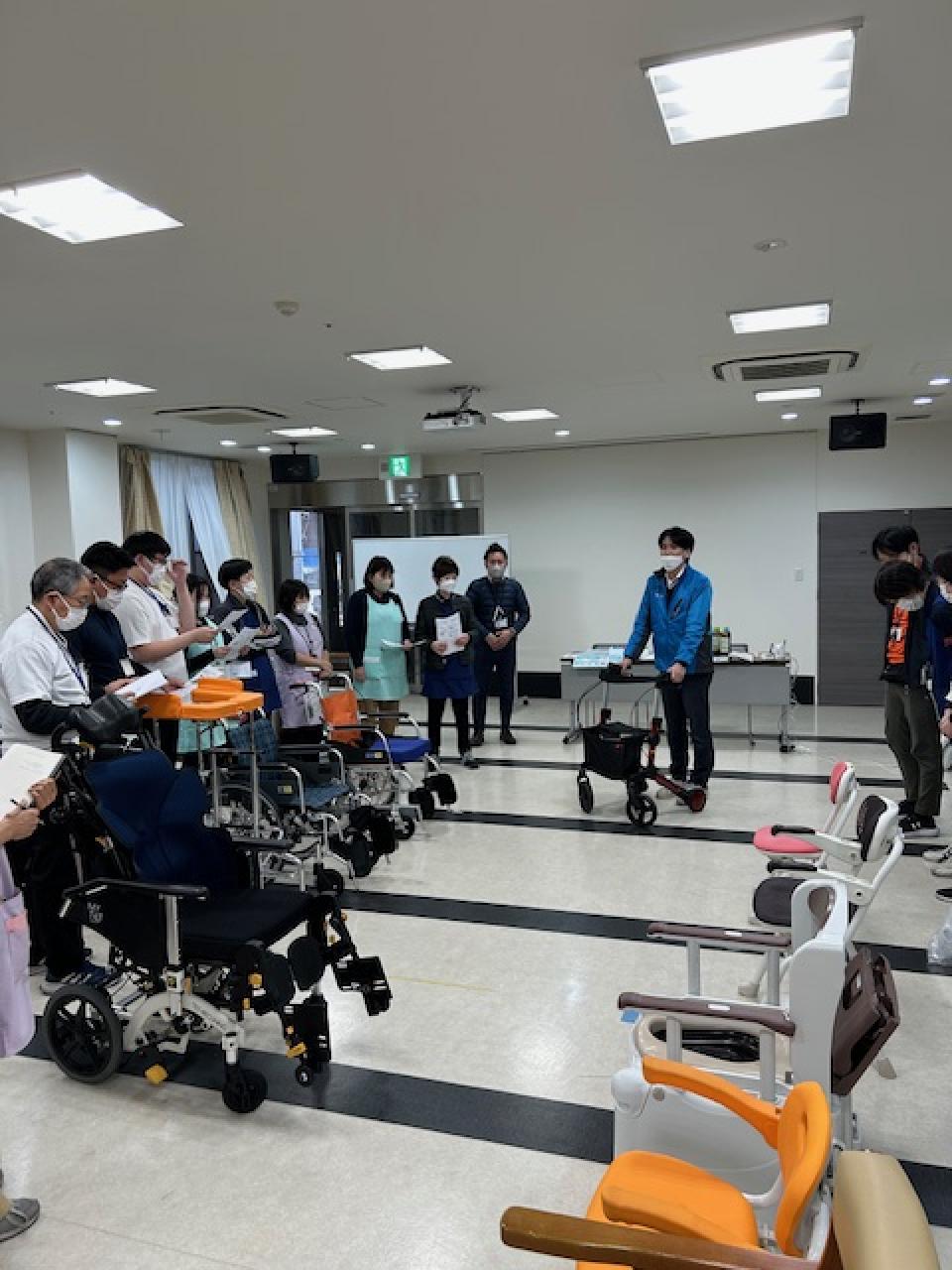 救護施設職員向けに福祉用具勉強会を実施（ひきふね）